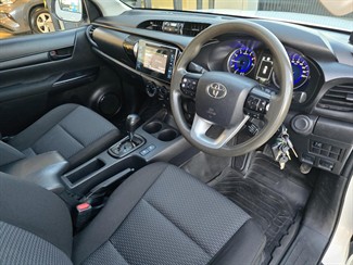 2020 Toyota Hilux - Thumbnail