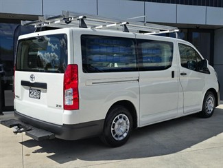 2020 Toyota Hiace - Thumbnail
