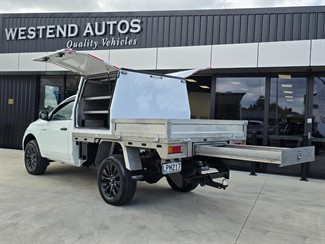 2018 Mitsubishi Triton - Thumbnail