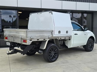 2018 Mitsubishi Triton - Thumbnail