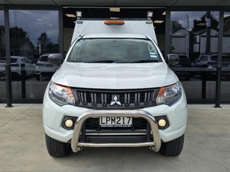 2018 Mitsubishi Triton - Thumbnail