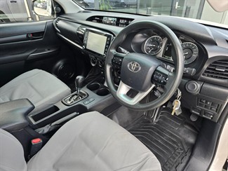 2021 Toyota Hilux - Thumbnail