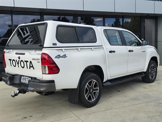 2021 Toyota Hilux - Thumbnail