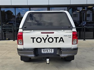 2021 Toyota Hilux - Thumbnail