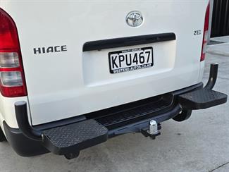 2017 Toyota Hiace - Thumbnail