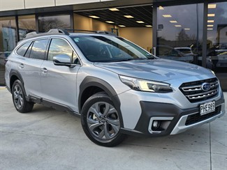 2022 Subaru Outback - Thumbnail
