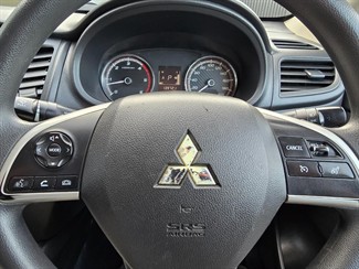 2021 Mitsubishi Triton - Thumbnail